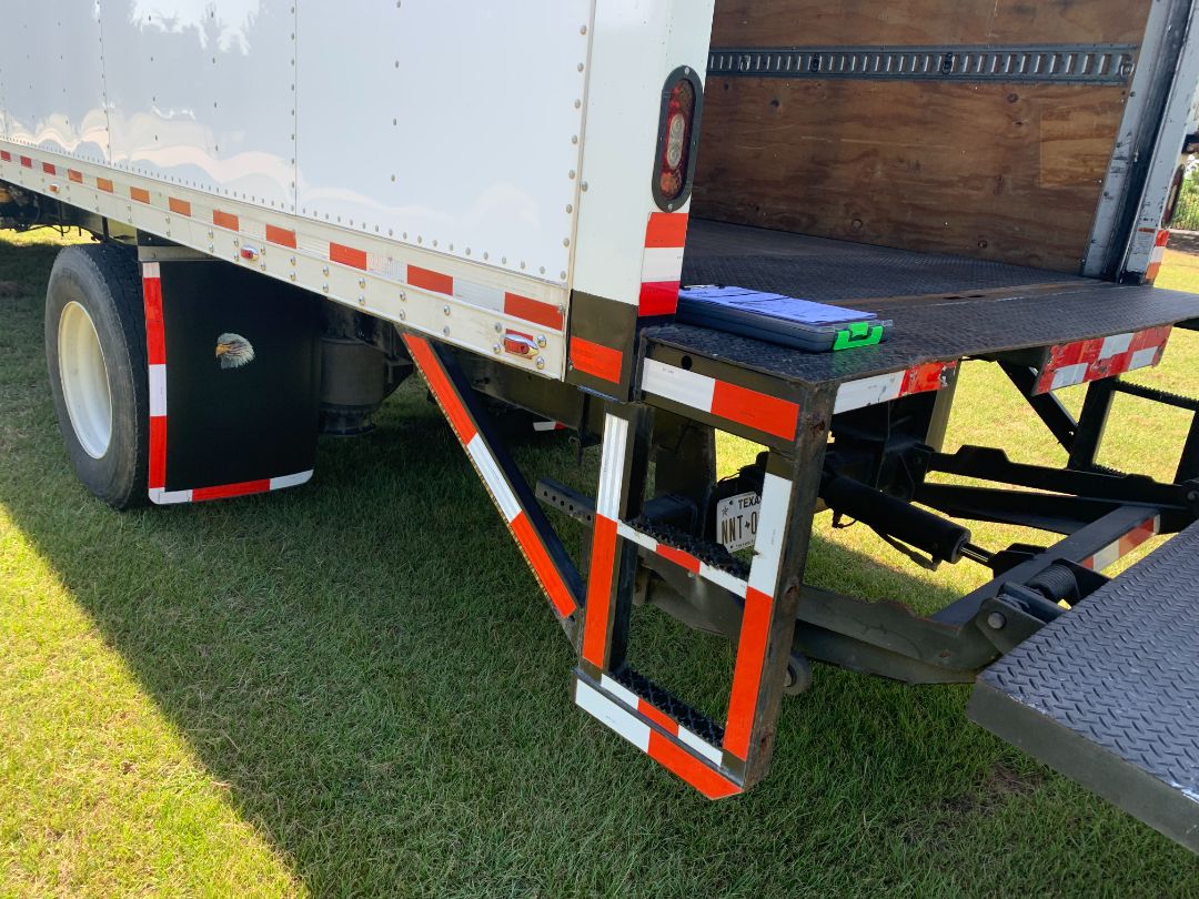 2017 INTERNATIONAL 4300 - Image 17